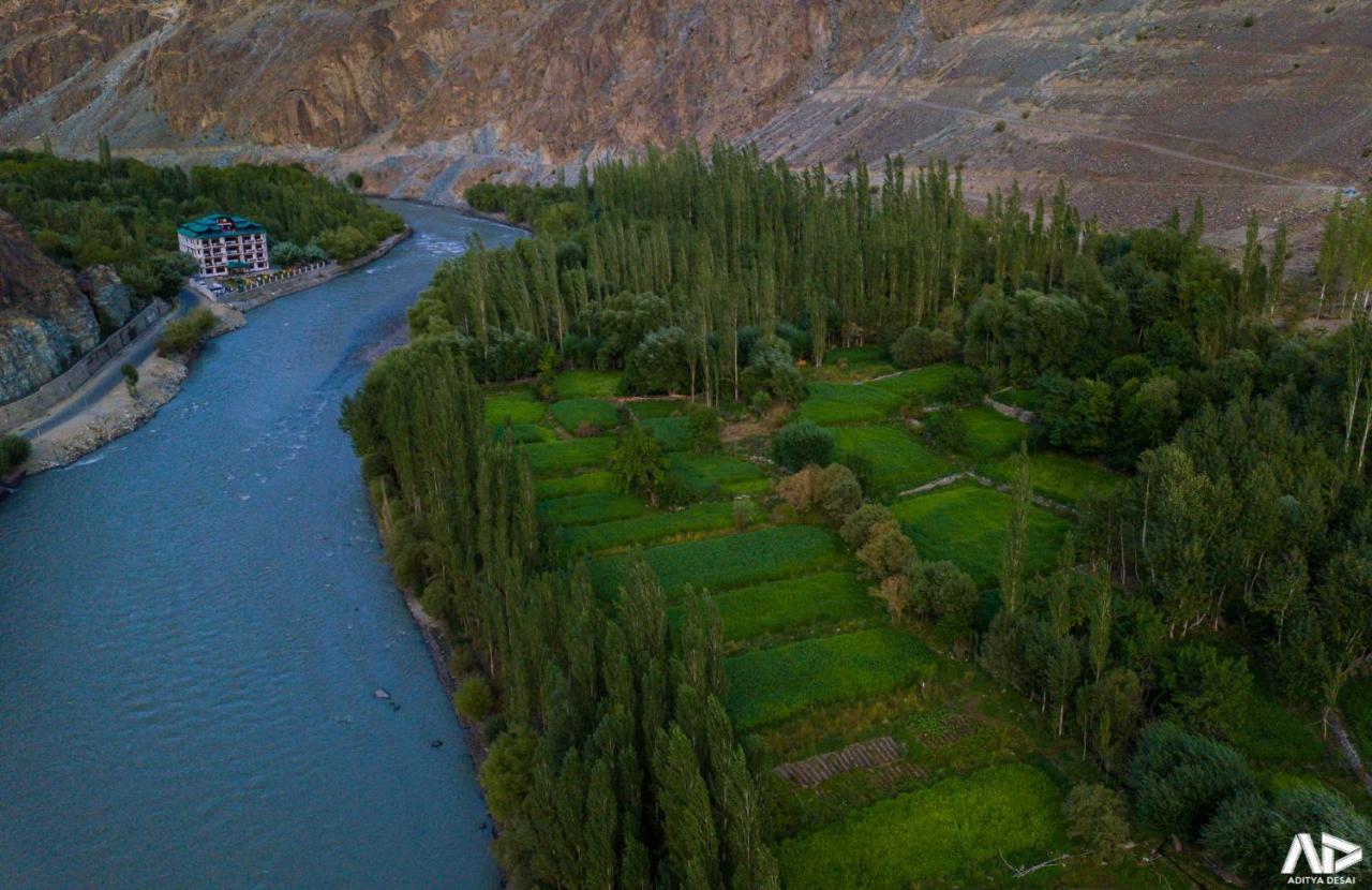 Hotel Chhutuk Heights Kargil Exteriér fotografie